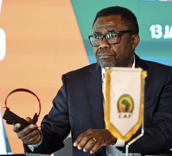 Tensions à la CAF : Un…