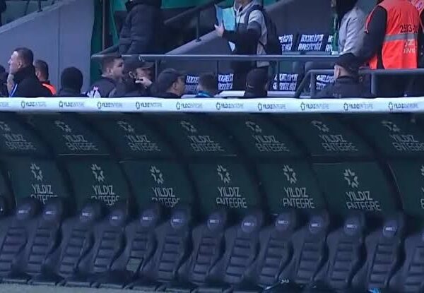 Turquie : le coach vide son banc…