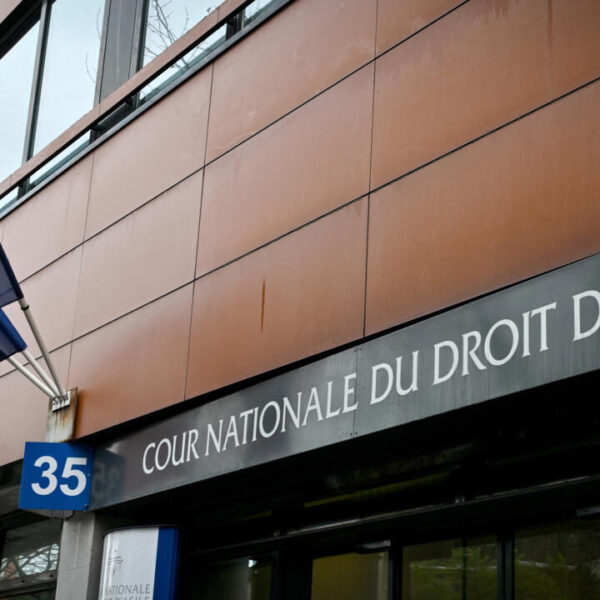 France : La demande d&rsquo;asile suspendue…