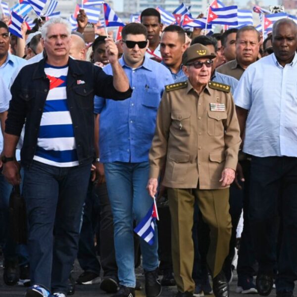 Cuba : Des centaines de manifestants…