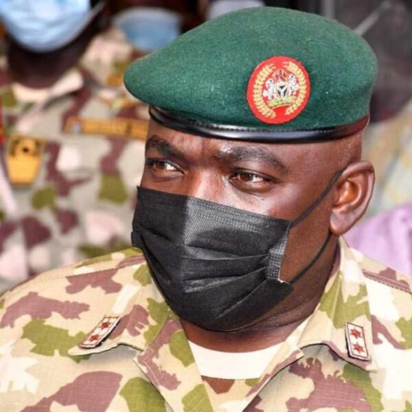 Nigeria : Un général tué dans une…