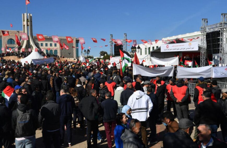 Tunisie : La société civile dénonce…