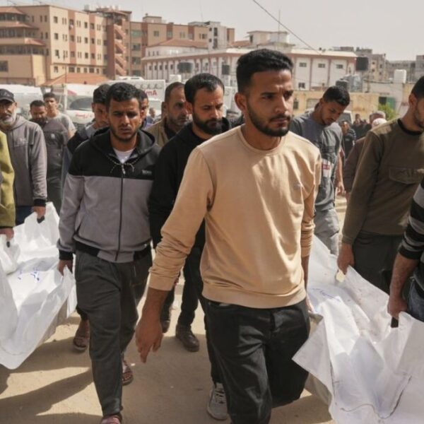 Frappes israéliennes à Gaza : Plusieurs…