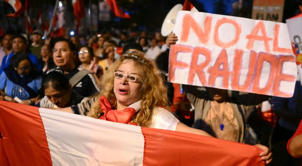 Présidentielle au Pérou : Accusations de fraude autour d’un scrutin contesté