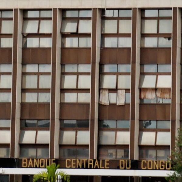 RDC : Des banques fermées,…