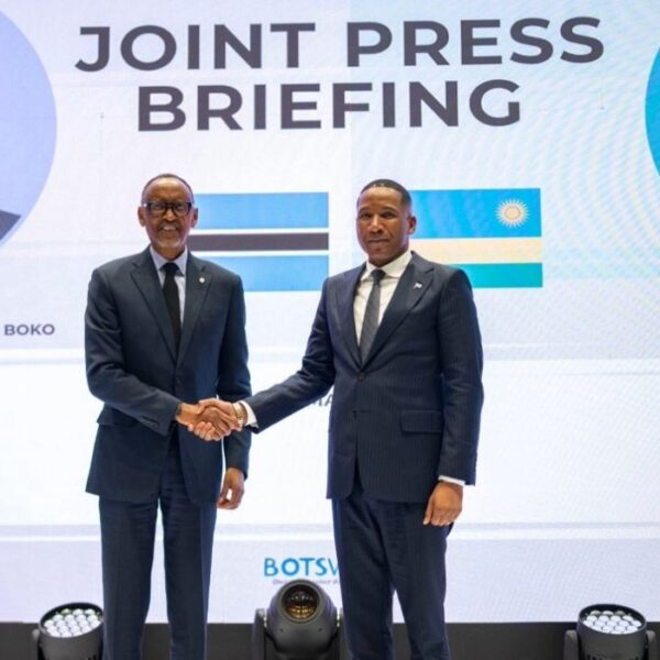 Paul Kagame renforce les liens économiques…