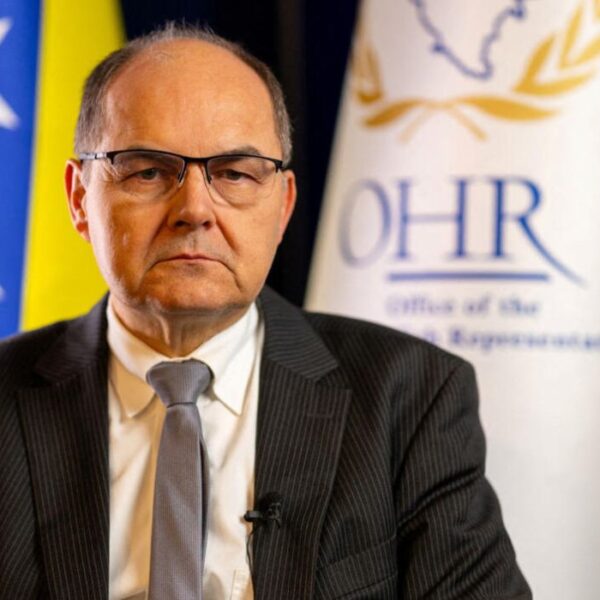 Bosnie : Christian Schmidt quitte son…