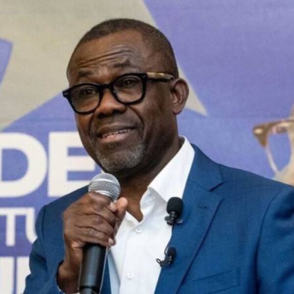 RDC : Veron Mosengo-Omba relance officiellement…