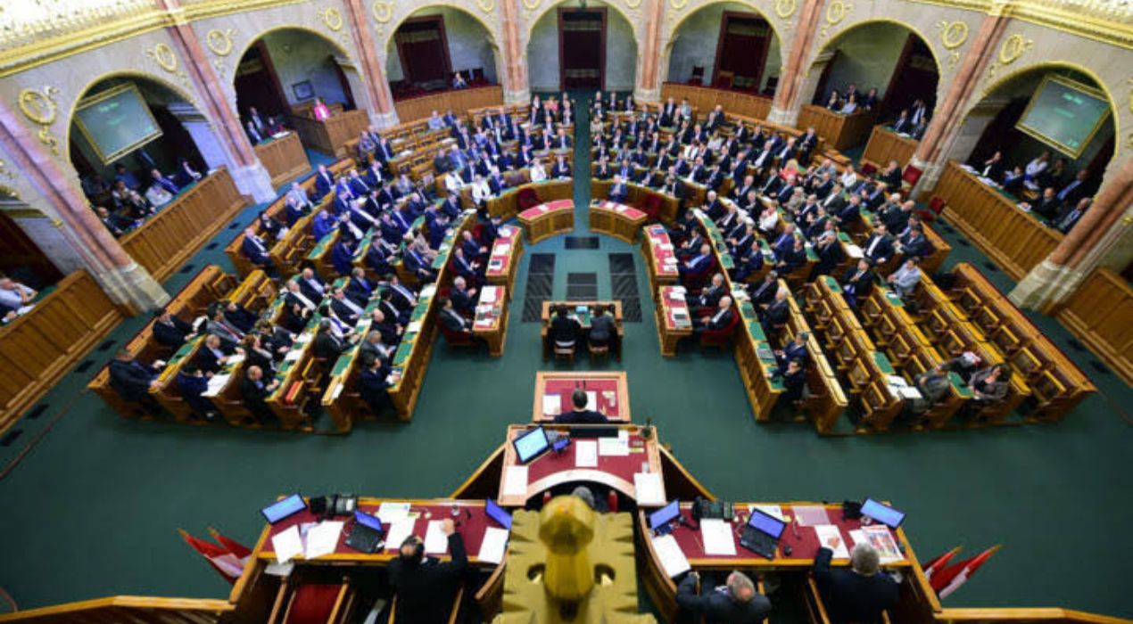 Hongrie : Le Parlement limite à huit ans le mandat du Premier ministre
