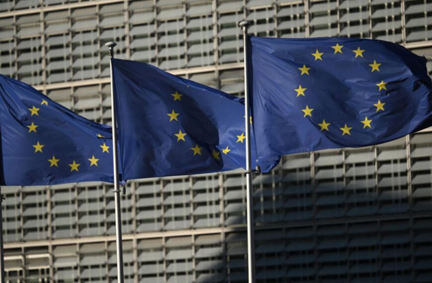 Dialogue UE-talibans sur les migrations à…