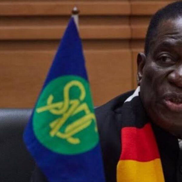 Le Sénat zimbabwéen valide la prolongation…