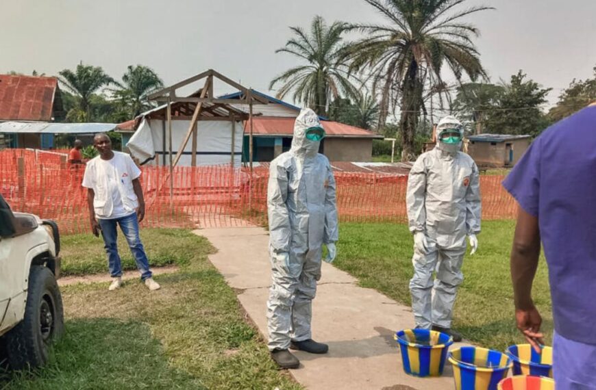 Ebola en RDC franchit le cap des…