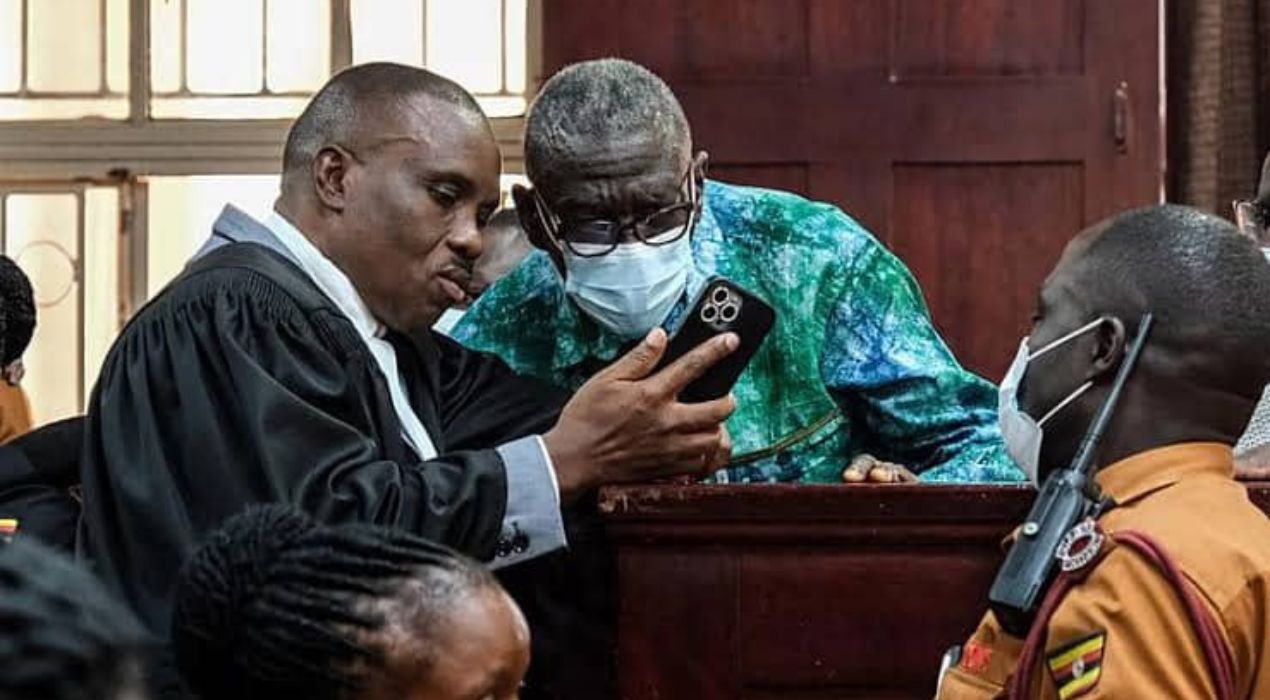 Ouganda : Kizza Besigye refuse les avocats à son procès