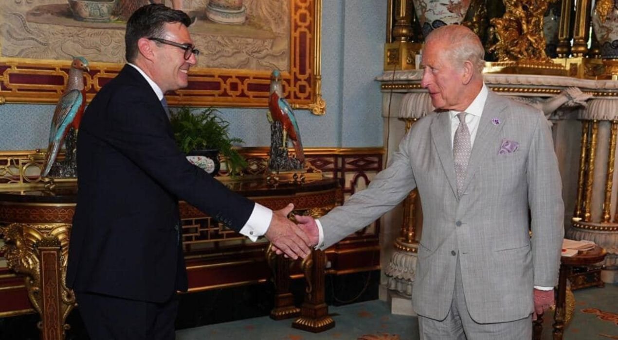 Royaume Uni : Andy Burnham officiellement Premier ministre
