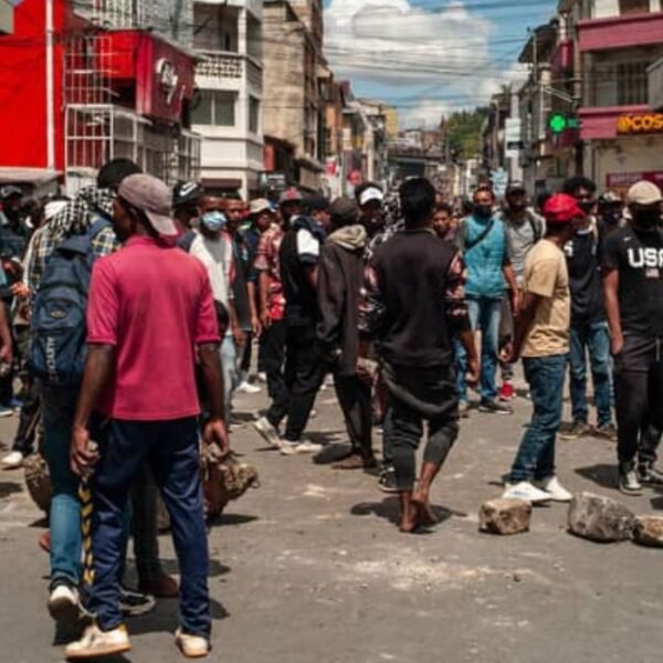 Madagascar décrète un deuil national contre…