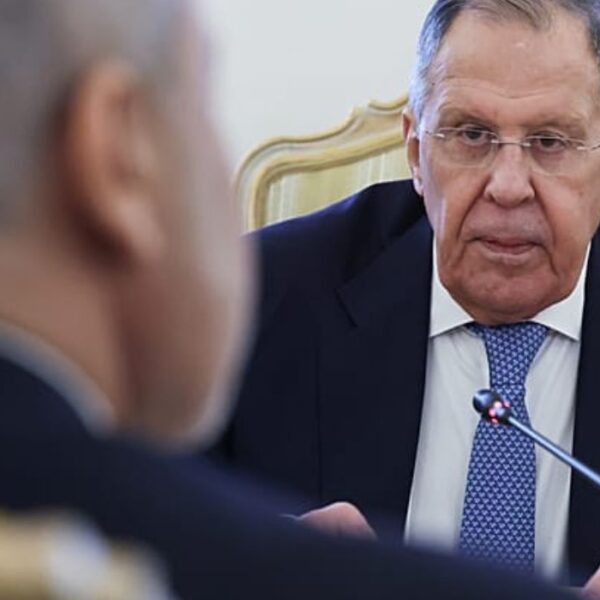 Russie : Moscou soutient une présence…