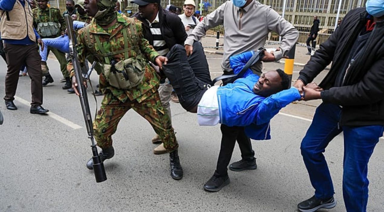 Kenya : La police réprime les marches Saba Saba