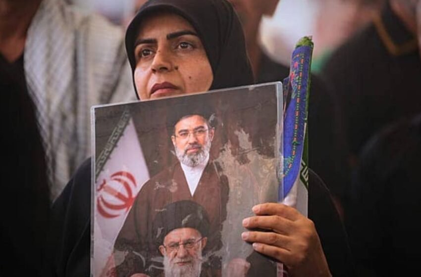  Mort de Khamenei : Téhéran jure riposter les USA