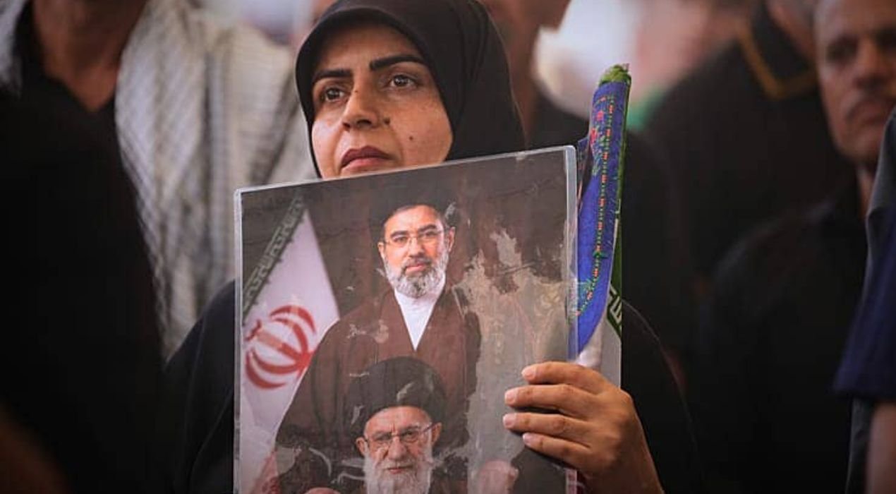 Mort de Khamenei : Téhéran jure riposter les USA