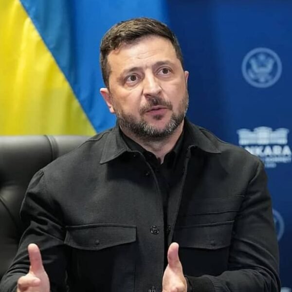 Ukraine : Volodymyr Zelensky annonce un…