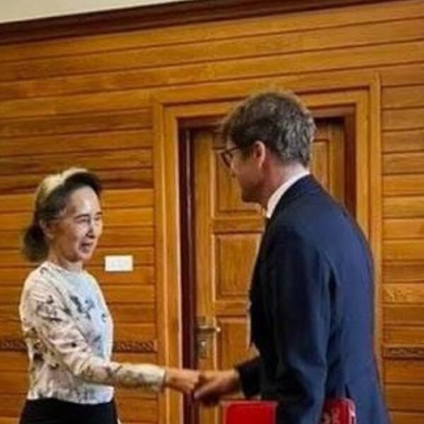 Birmanie : Aung San Suu Kyi…