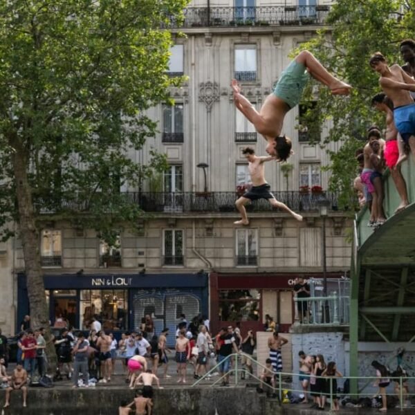 Paris : Les migrants en…