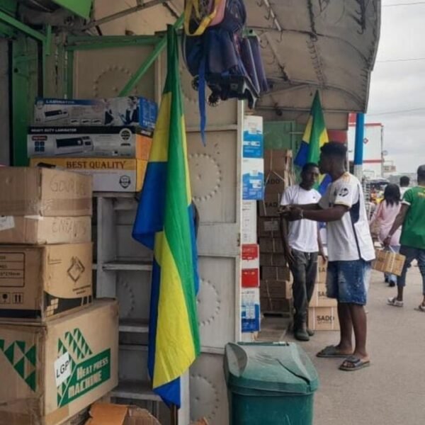 Drapeau obligatoire au Gabon :…