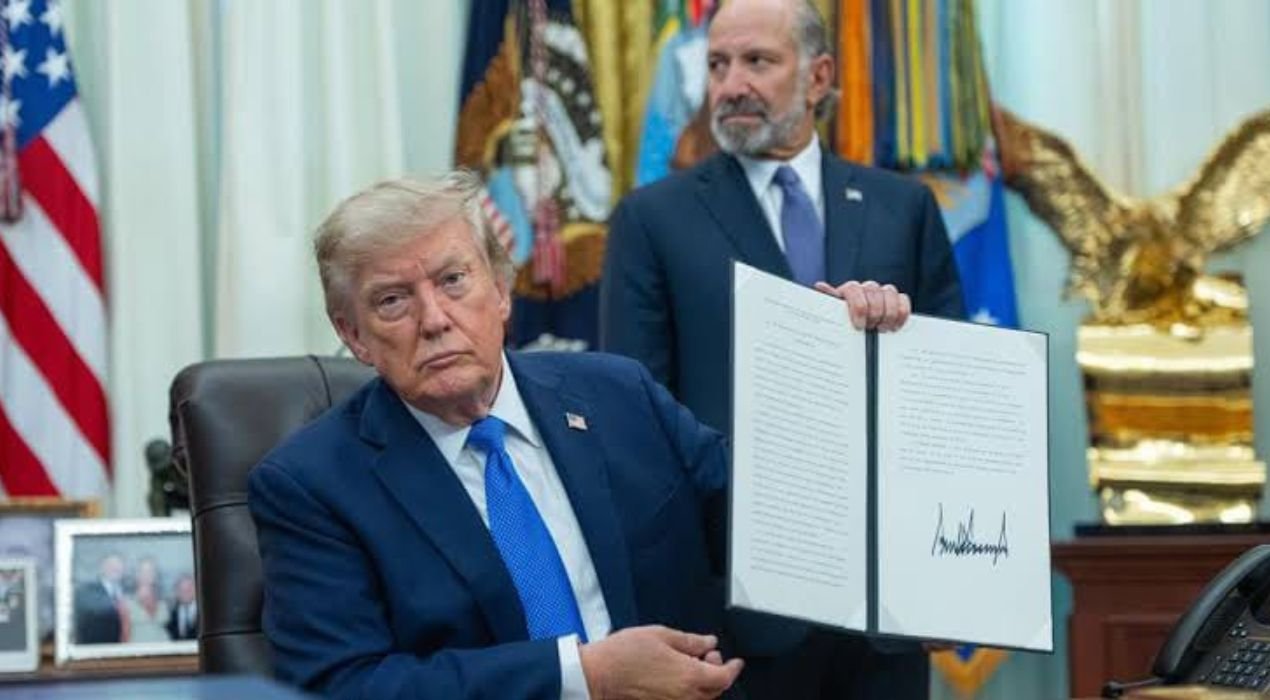 USA : Trump signe un décret controversé contre les vaccins