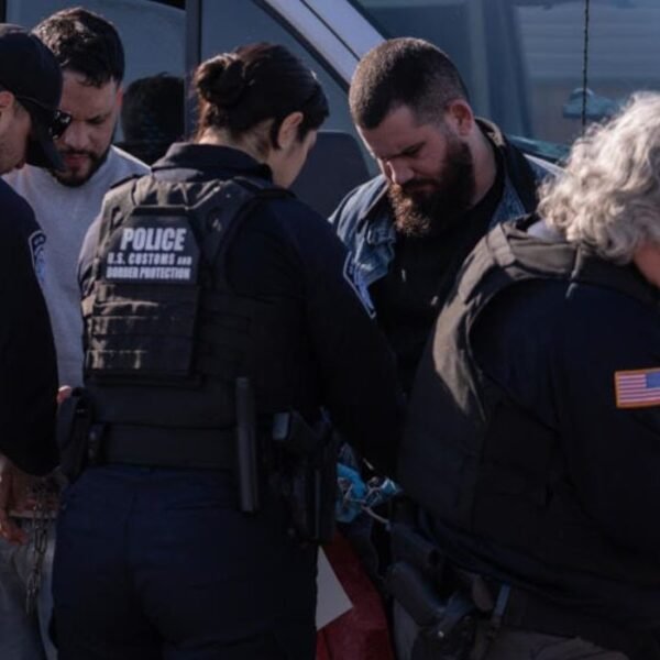 États-Unis : Expulsions de Mexicains vers…