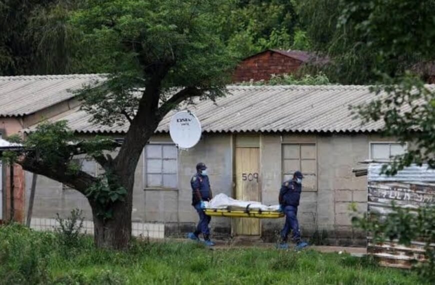 Afrique du Sud : 11 morts dans…