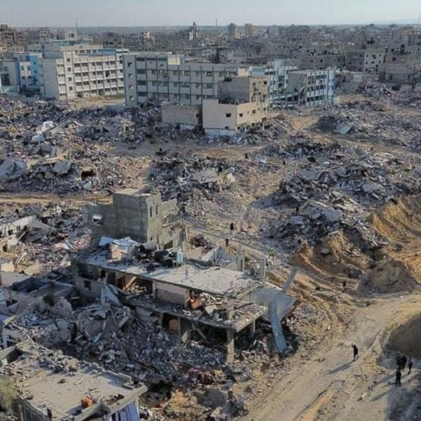 Gaza : La reconstruction bloquée, un…