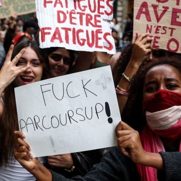 France : 564 lycées bloqués, la…