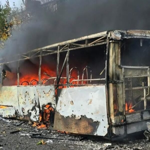Ukraine : Trente morts dans…