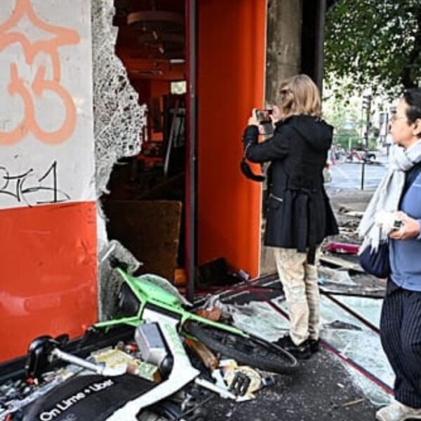 France : Trois villes pansent leurs…