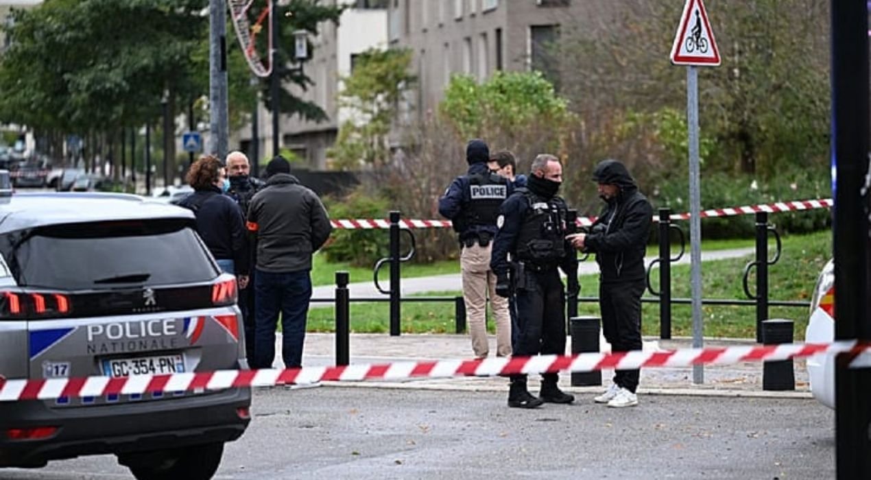 Fusillade à Trappes : Un mort, le parquet antiterroriste saisi